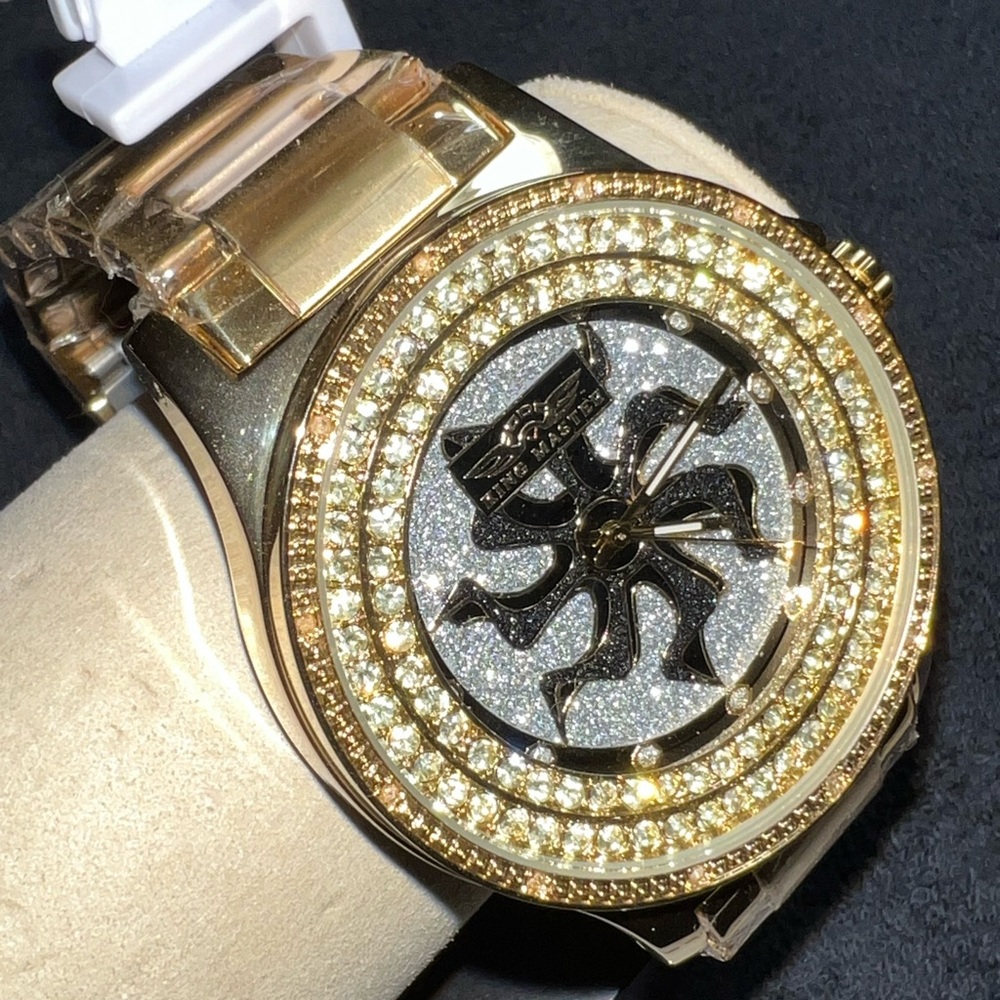 King master gold tone 12 diamond watch